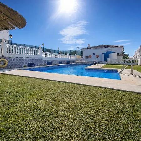 Ap426 Verano Azul Sunshine * Nerja